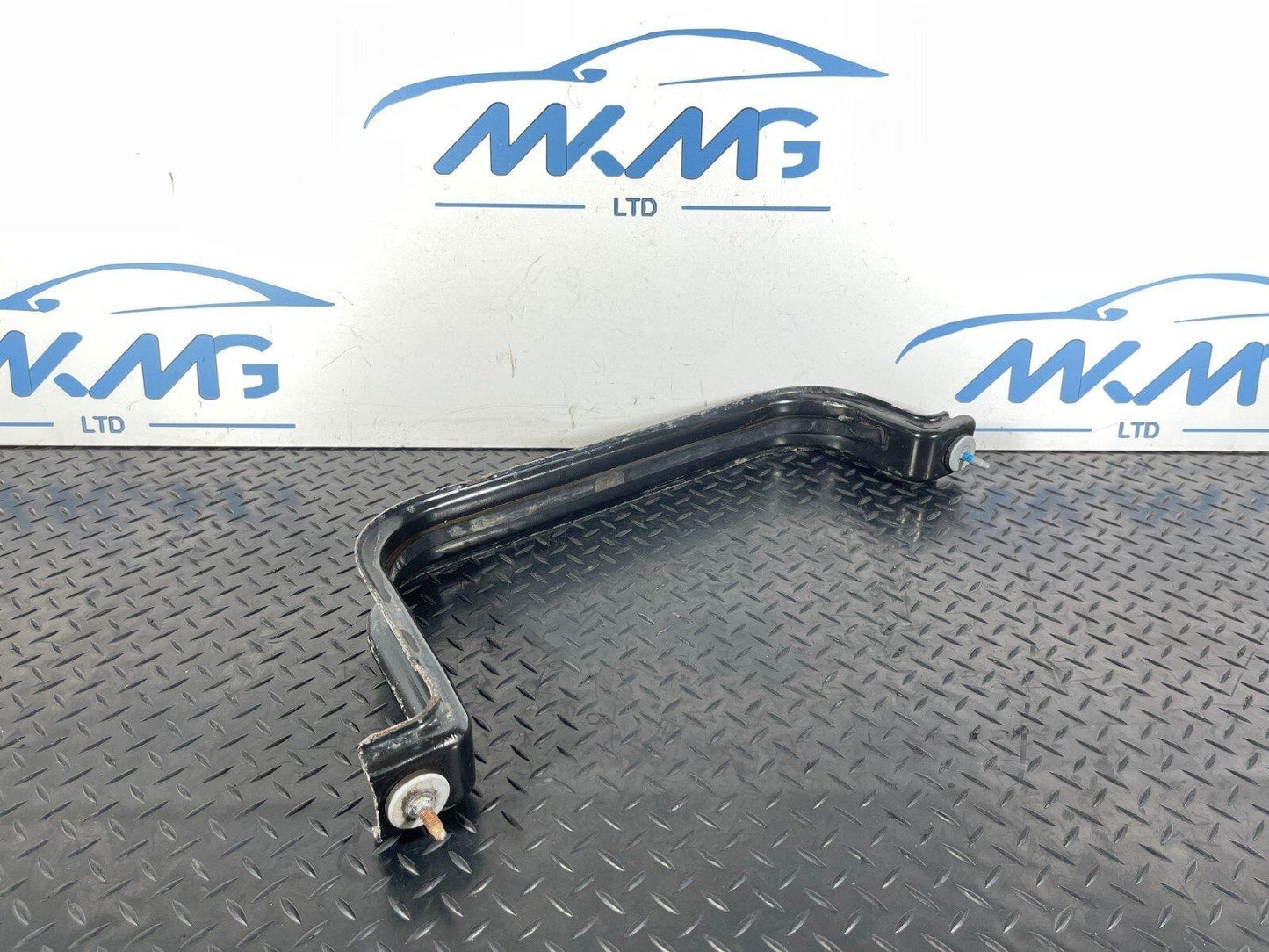 2019-ON  LAND ROVER DISCOVERY L550 BUMPER SUPPORT BRACKET LK72-9055-AA