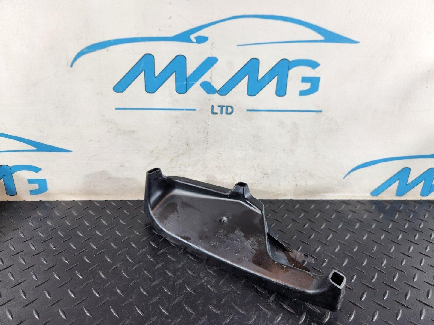 10-15 AUDI Q7 4L GENUINE WATER DEFLECTOR DUCT 4L2819979