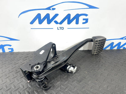 12-18 MERCEDES BENZ A CLA CLASS C117 W176 GENUINE BRAKE PEDAL A2462901401