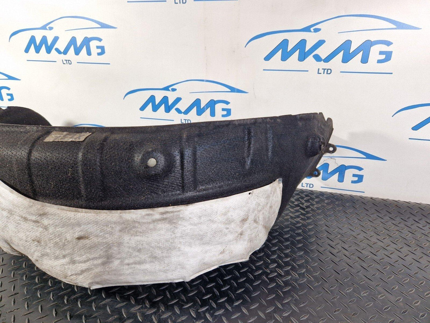 14-20 MERCEDES BENZ GLA X156 REAR SPLASH GUARD PASSENGER LEFT A1566900330