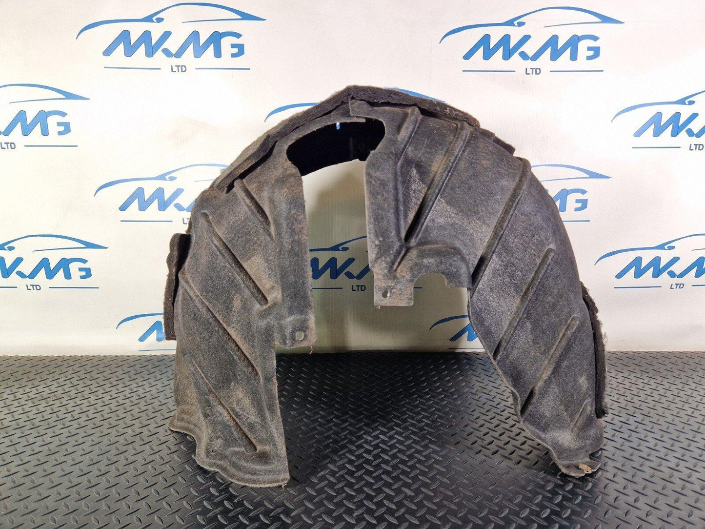 16-19 AUDI A4 AVANT B9 S-LINE WHEEL ARCH LINER REAR LEFT SPLASH GUARD 8W0810171G