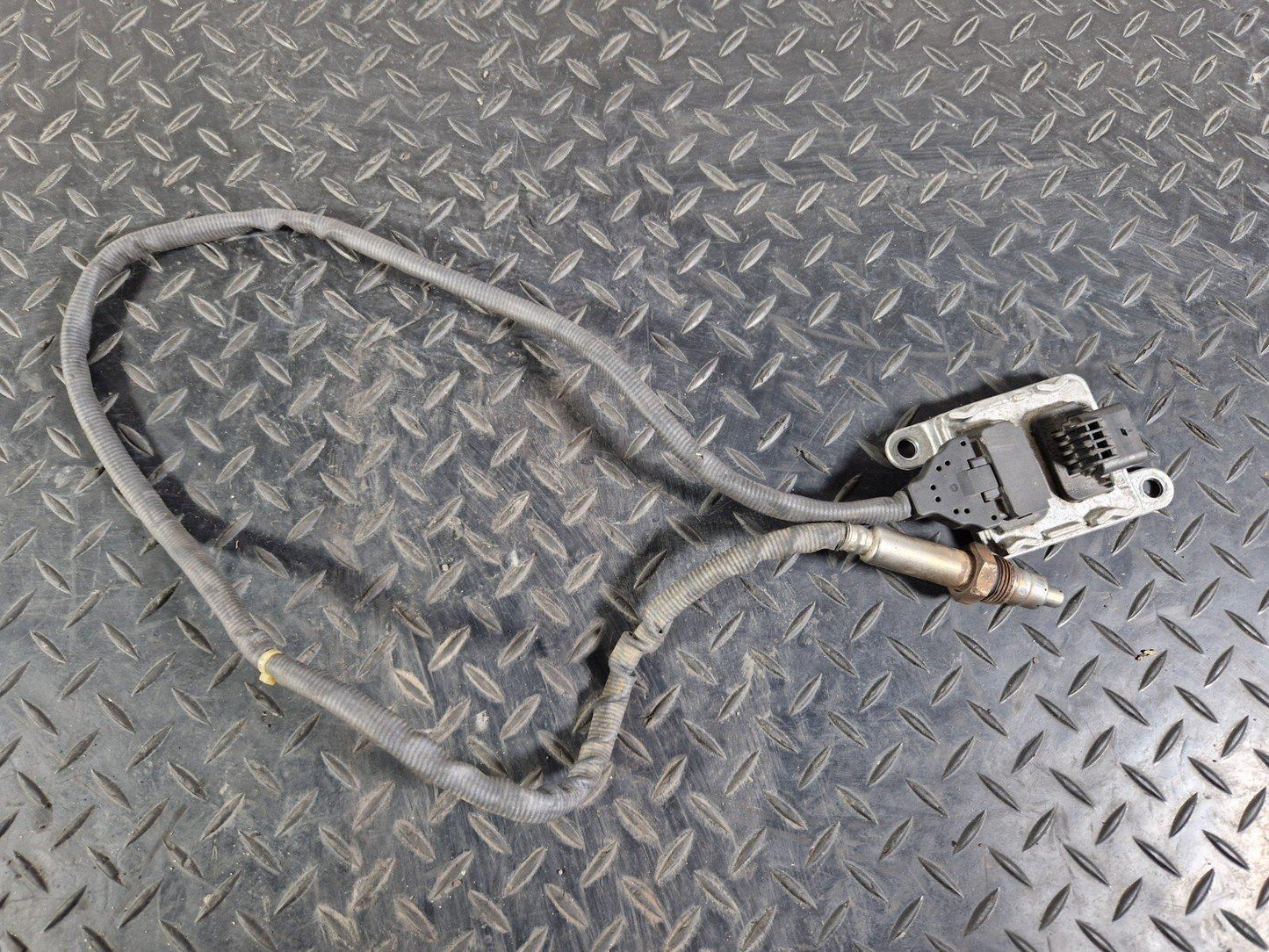 19-ON MERCEDES BENZ B CLASS W247 OEM EXHAUST OXYGEN LAMBDA SENSOR A0009052012