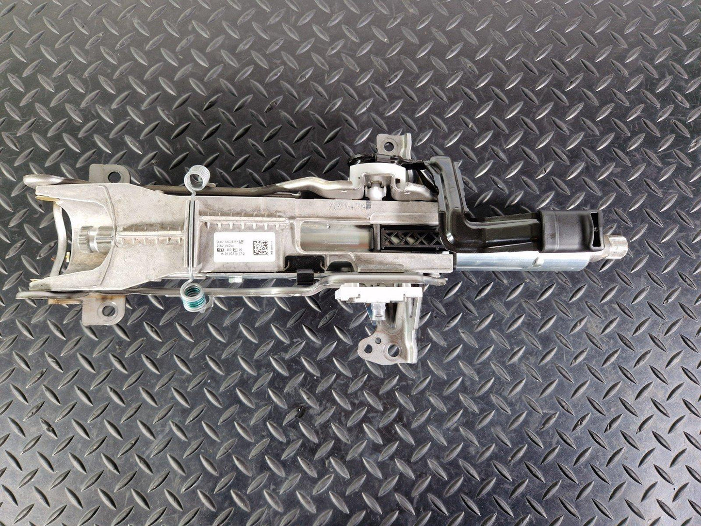 18-ON MERCEDES BENZ A CLASS W177 GENUINE STEERING COLUMN A2474621800