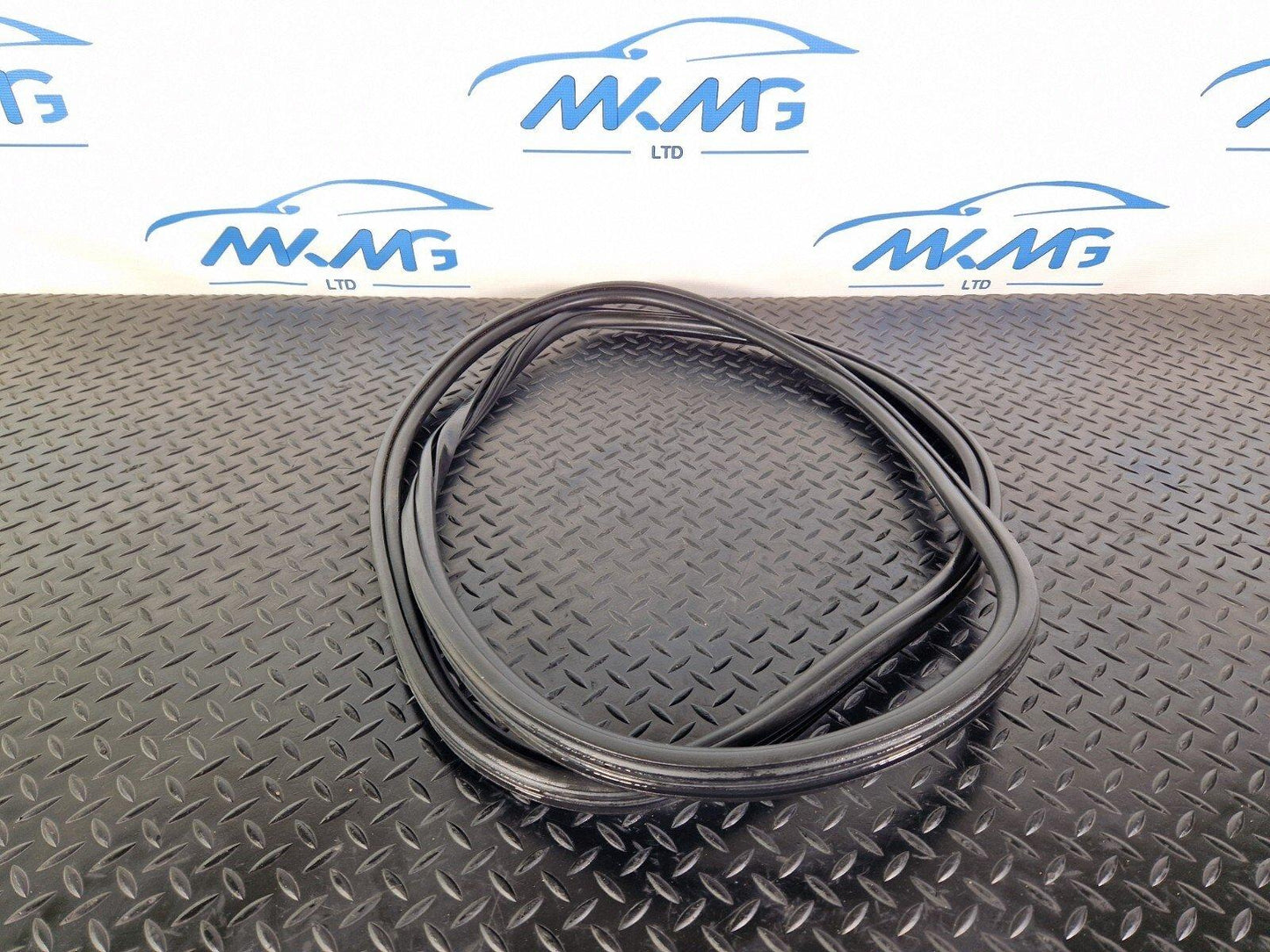 12-17 AUDI Q5 S-LINE GENUINE OEM FRONT INNER DOOR SEAL 8R0831721