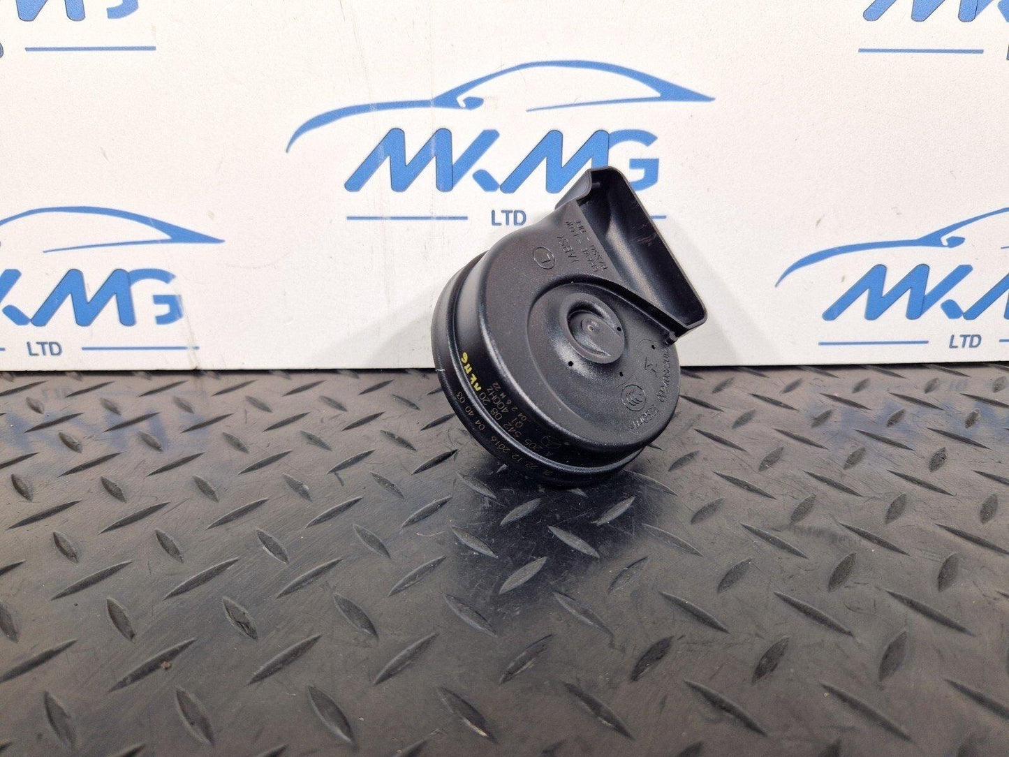 14-21 MERCEDES BENZ C-CLASS W205 GENUINE FRONT RIGHT N/S HORN SIGNAL A2055420820