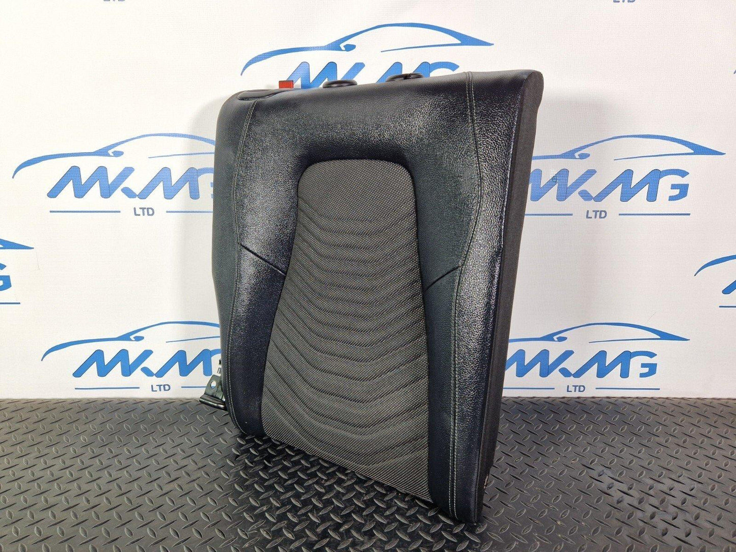 18-ON MERCEDES A CLASS W177 REAR RIGHT DRIVER SIDE SEAT HALF LEATHER A1779200600