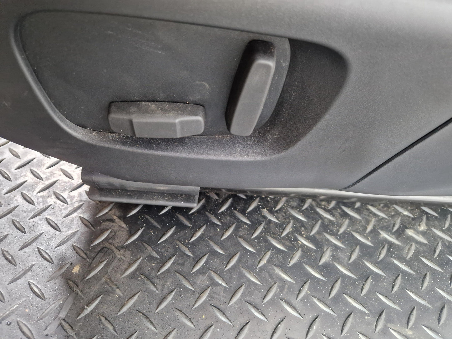 Land Rover Range Rover Evoque L551 Front Left N/S Passenger Seat