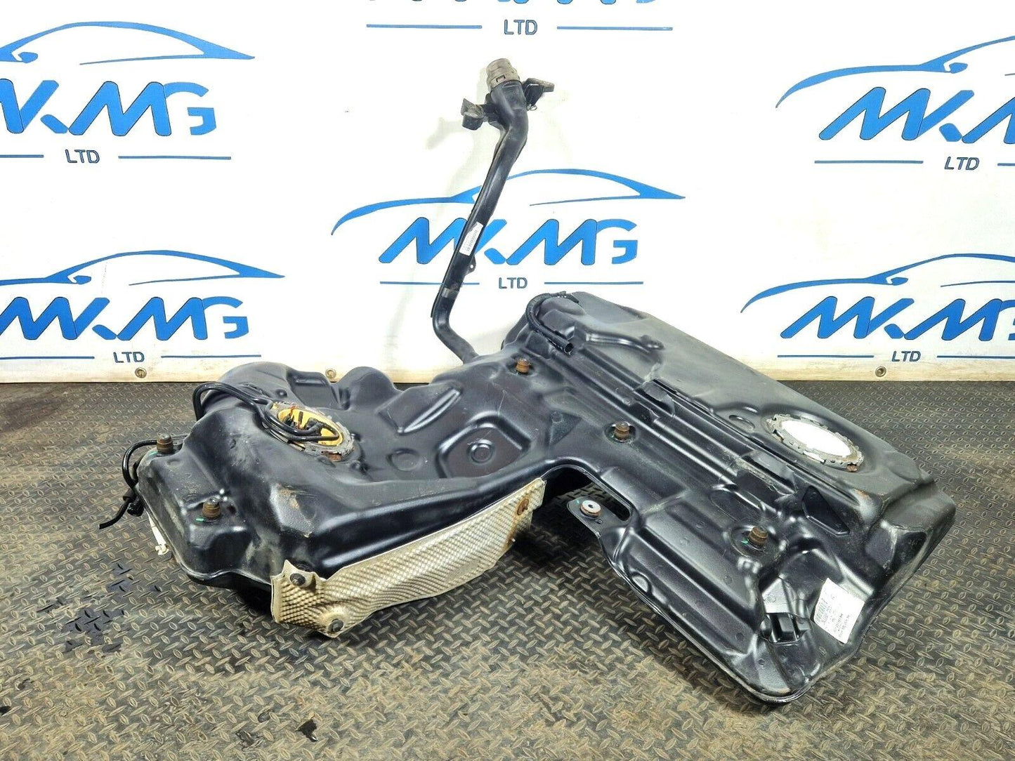 10-18 AUDI A7 4G S-LINE OEM FUEL TANK WITH PUMP 4G8201021 4G0919050