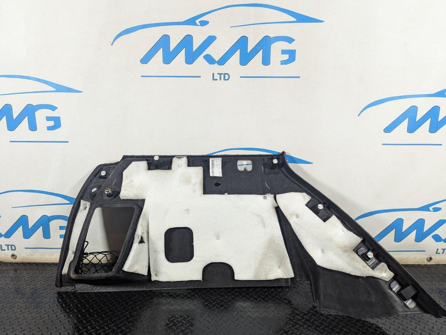 11-19 MERCEDES BENZ ML W166 GENUINE RIGHT BOOT TRIM PANEL A1666900241