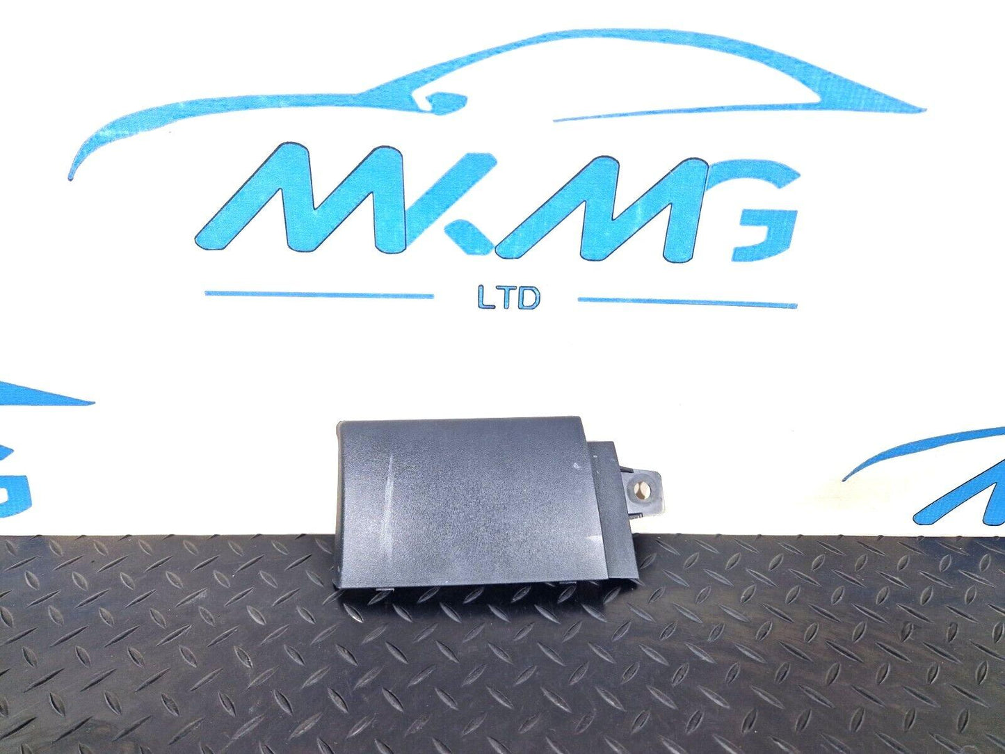 18-ON MERCEDES BENZ SPRINTER W907 W910 OEM REAR BUMPER COVER A9108803800