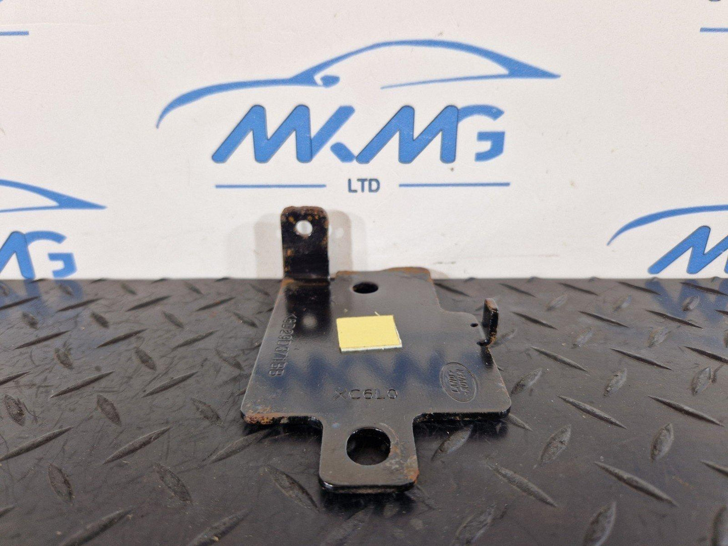 19-ON RANGE ROVER EVOQUE L551 GENUINE FUEL FILTER BRACKET K8D29D371BB