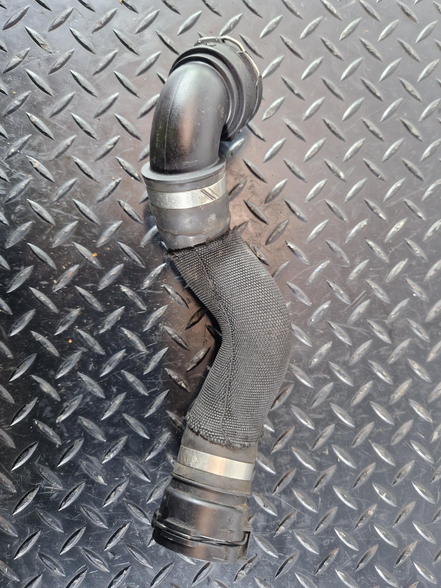 Audi A6 Allroad C7 3.0 Diesel Engine Radiator Water Coolant Pipe 4F0122293C