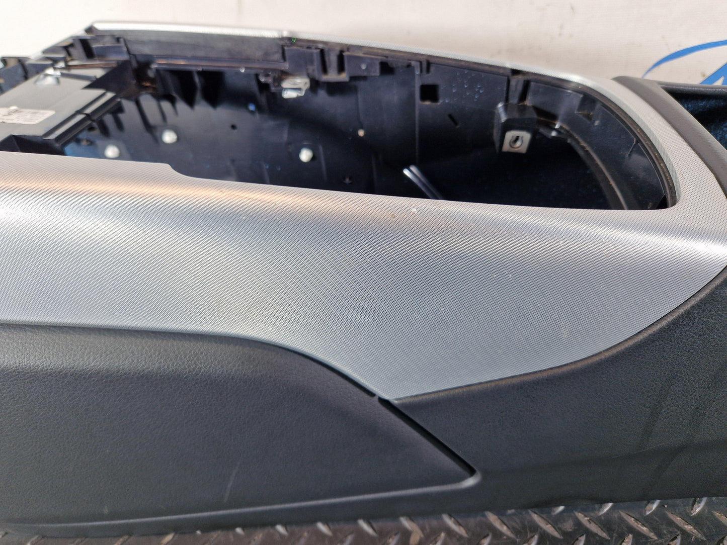 Audi A6 Allroad C7 Center Console 4G0863244D