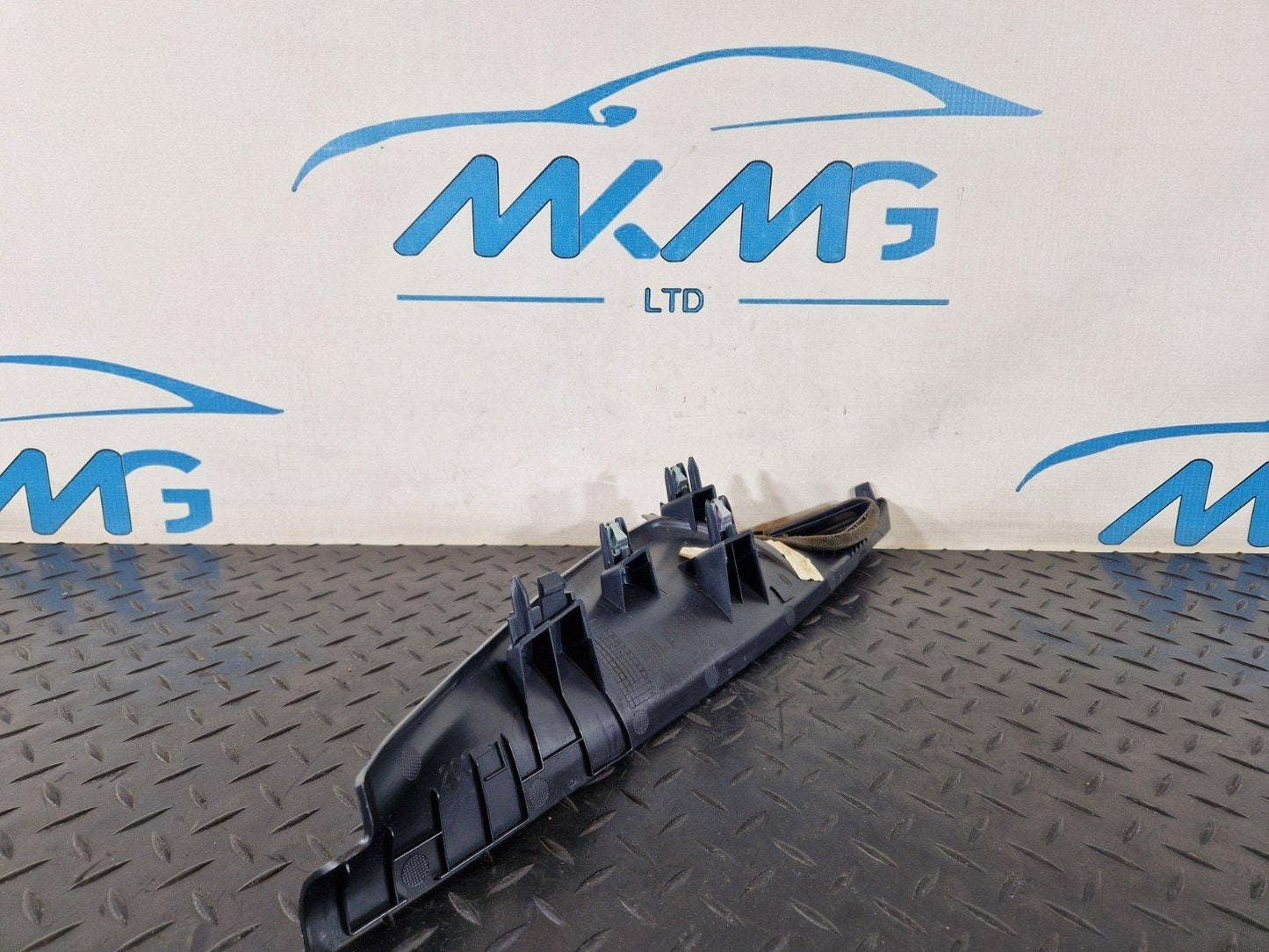 14-23 MERCEDES VITO W447 GENUINE OEM LEFT DASHBOARD SIDE PANEL COVER A4476890637