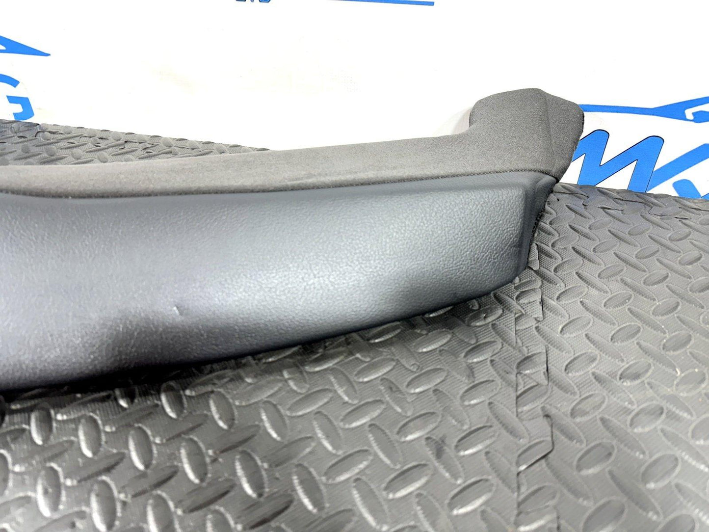 16-19 AUDI A4 B9 GENUINE REAR LEFT PASSENGER SIDE LEATHER BOLSTER 8W0885703AG