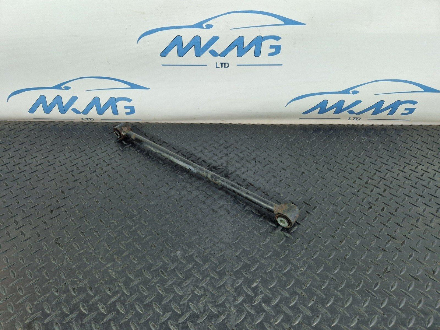 11-19 MERCEDES BENZ ML W166 REAR LEFT & RIGHT CONTROL ARM