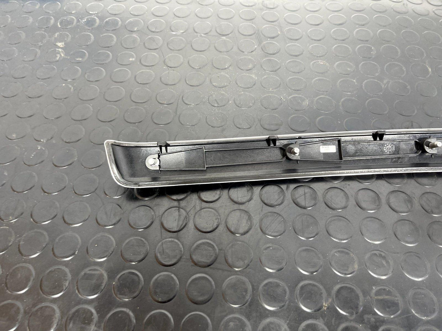 2010 BMW 3-SERIES E92 LCI GENUINE FRONT LEFT PASSENGER DOOR CARD TRIM 9173694