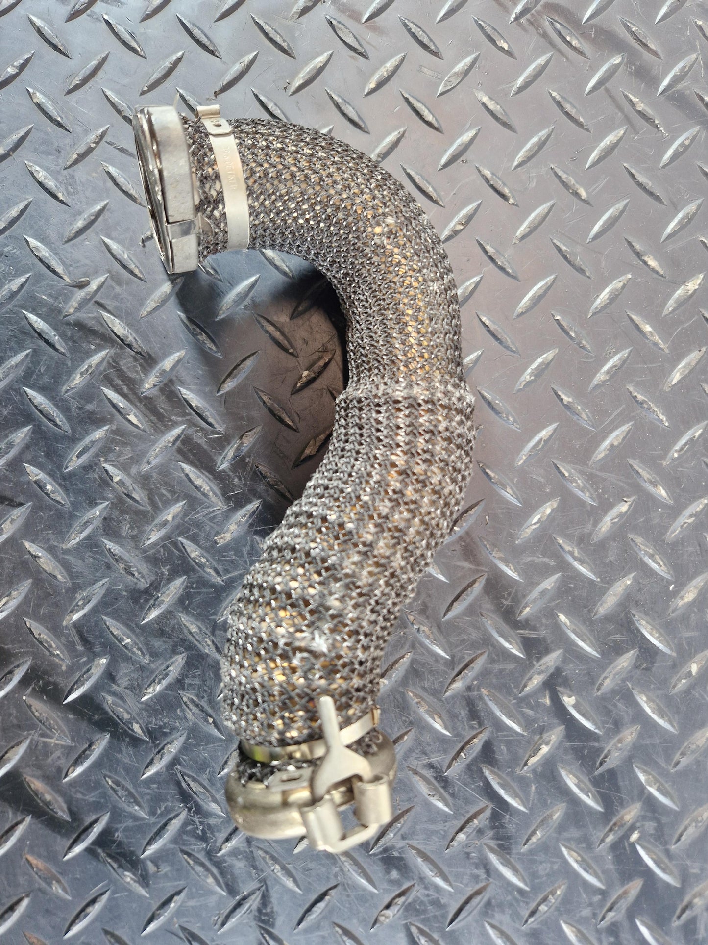 LAND ROVER RANGE ROVER EVOQUE L551 EGR Tube Pipe Hose 2.0 Diesel