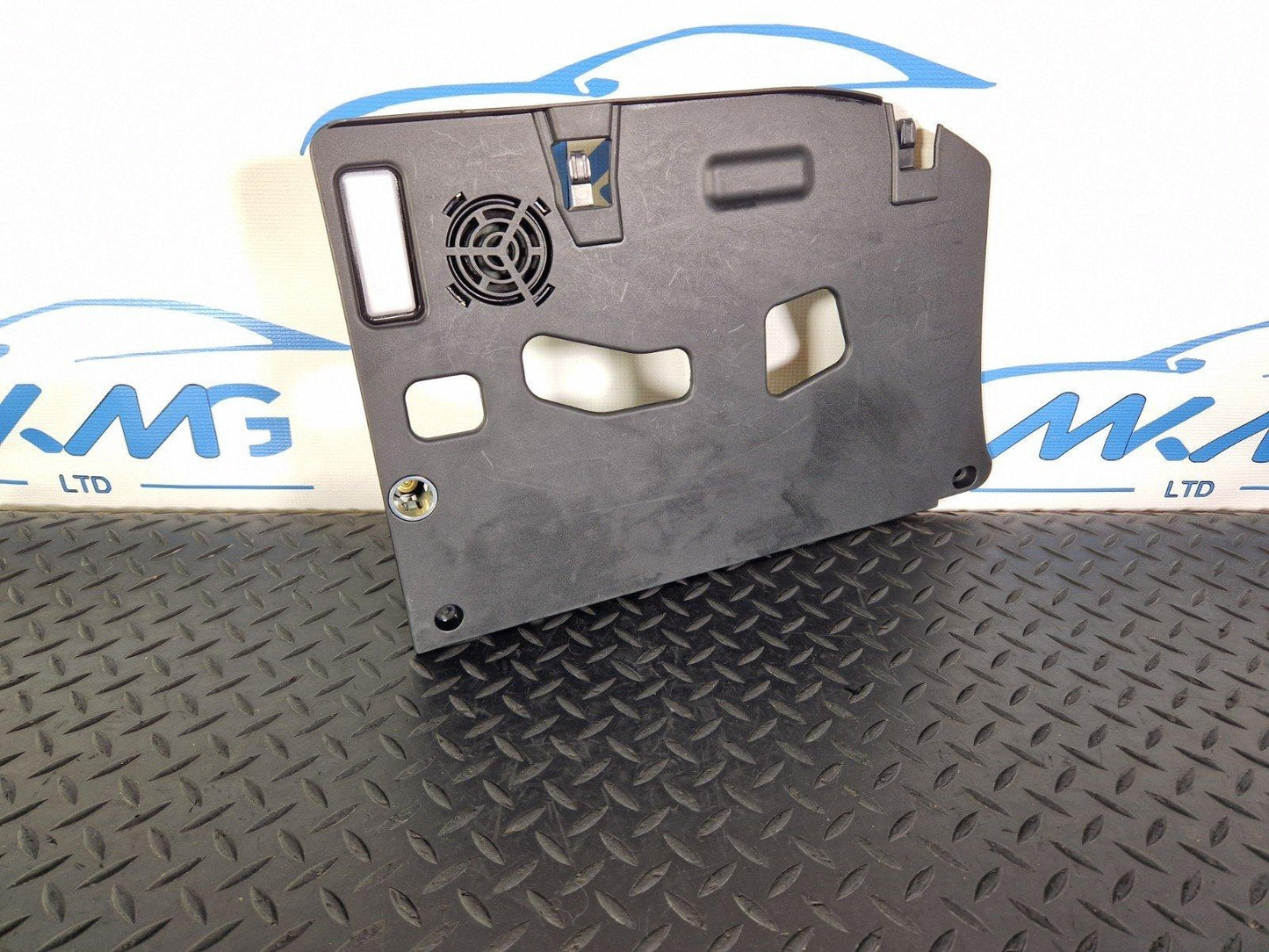 16-22 BMW X1 F48 GENUINE LEFT DASHBOARD LOWER FOOTWELL TRIM 9333290