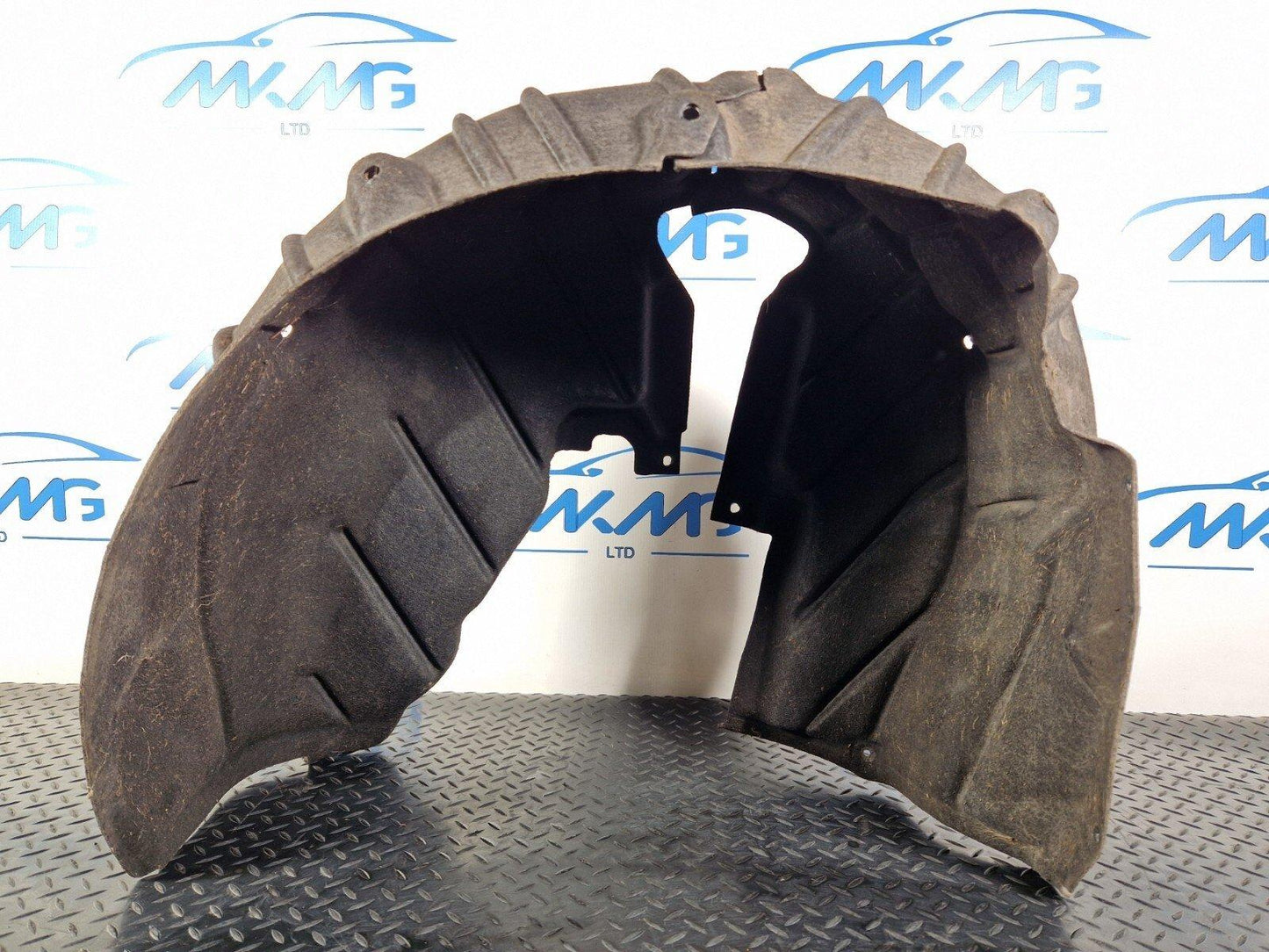 16-19 AUDI A4 B9 REAR LEFT PASSENGER SIDE WHEEL ARCH LINER 8W0810171F