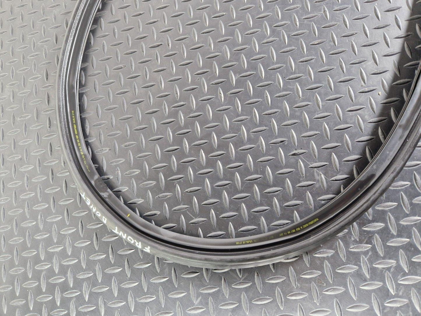 18-ON MERCEDES BENZ SPRINTER W907 OEM BONNET RUBBER SEAL A9108870000
