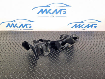 14-21 MERCEDES BENZ C200d W205 OEM RIGHT CENTER NOISE CAPSULE A2135244100