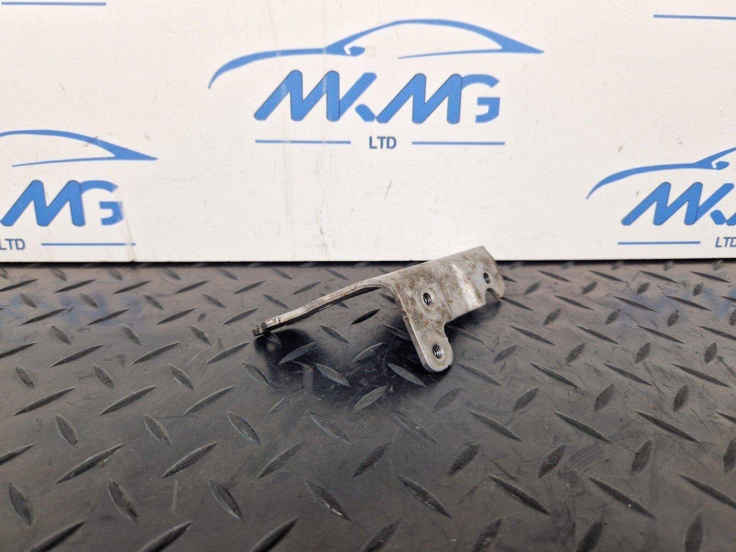 14-21 MERCEDES-BENZ C-CLASS C250D W205 GENUINE MOUNT A6510942227