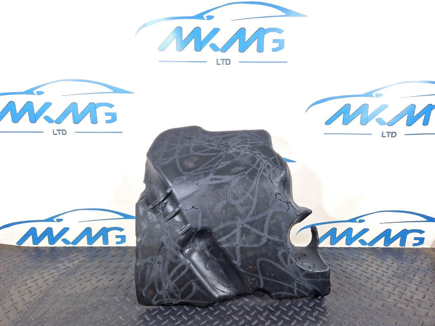 18-ON MERCEDES BENZ SPRINTER W907 2.2 CDI ENGINE COVER A6510107126