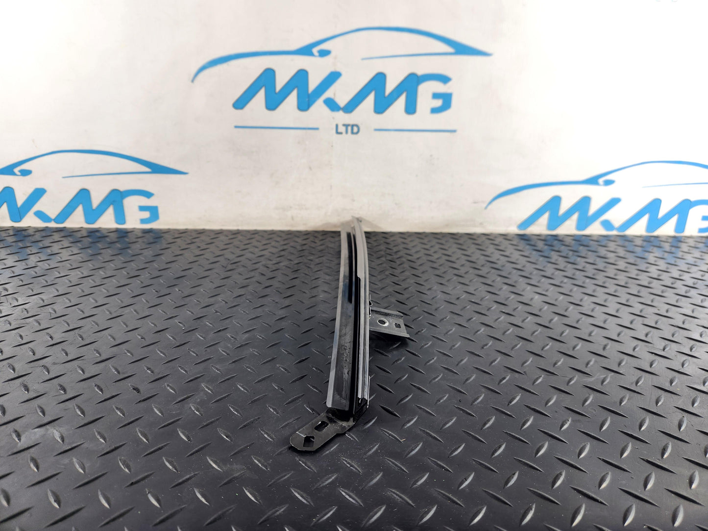 Land Rover Range Rover Evoque L551 SUV Rear Right Window Trim K8D2-255A62-BC