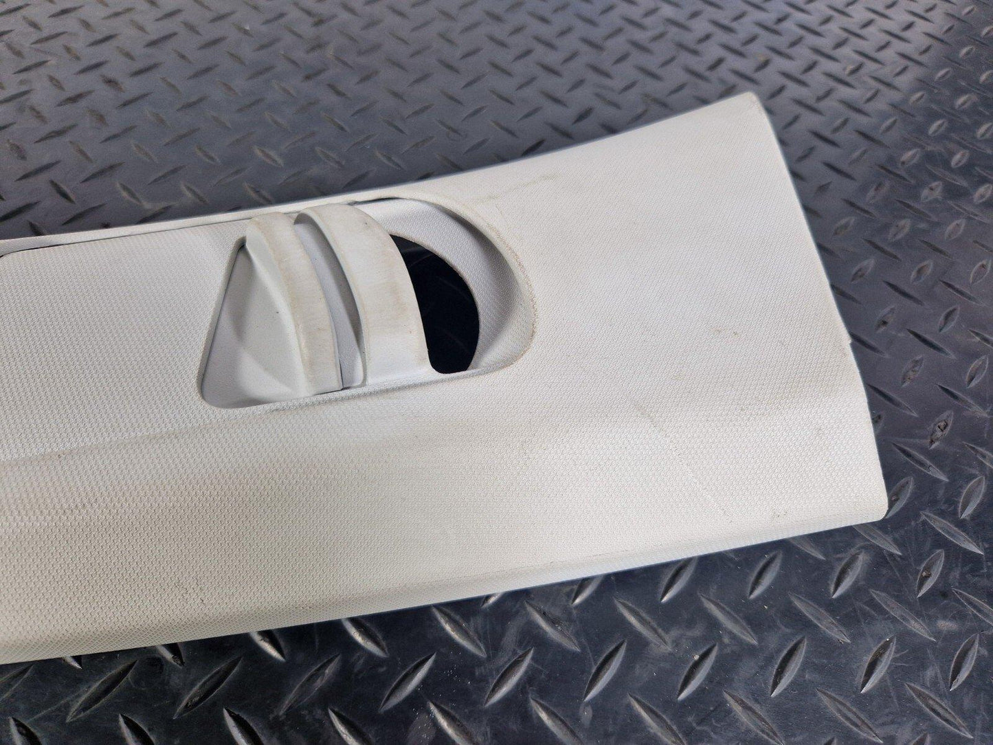17-20 VW GOLF MK7.5 PASSENGER SIDE FRONT B PILLAR TRIM  5G4868311 5G0868315