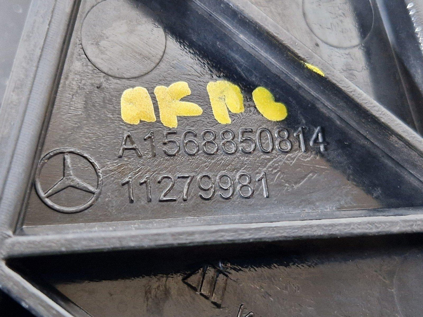 14-19 MERCEDES BENZ GLA X156 OEM REAR RIGHT BUMPER BRACKET HOLDER A1568850814