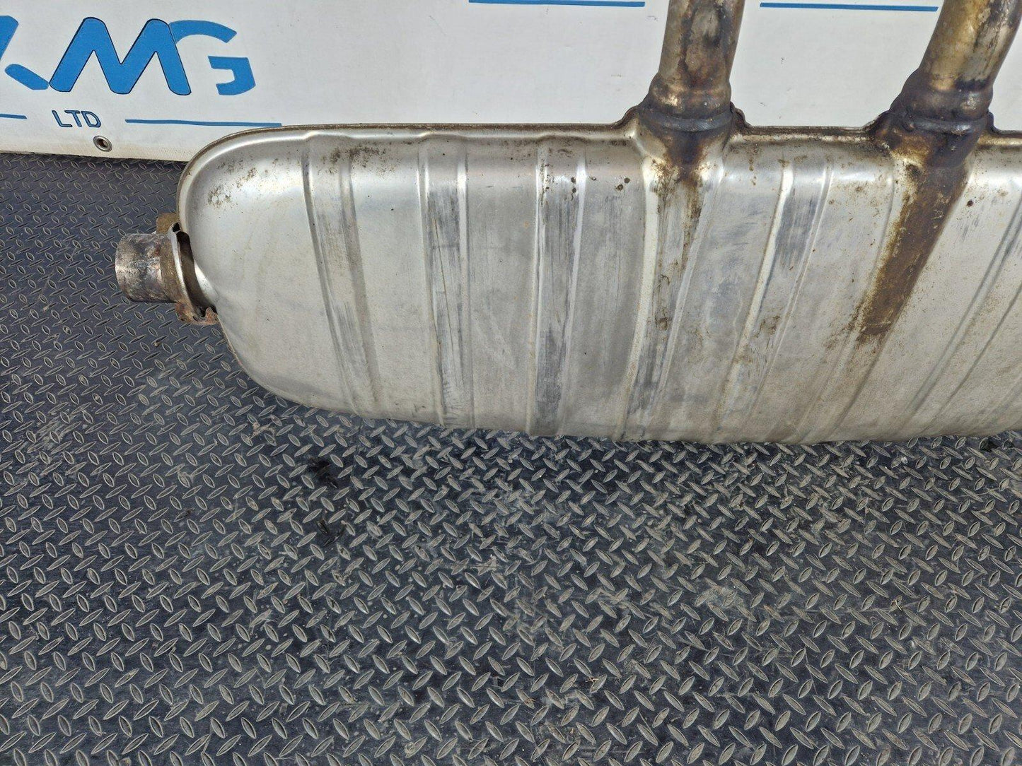 10-15 AUDI Q7 4L CRCA 3.0 TDI REAR EXHAUST BOX MUFFLER