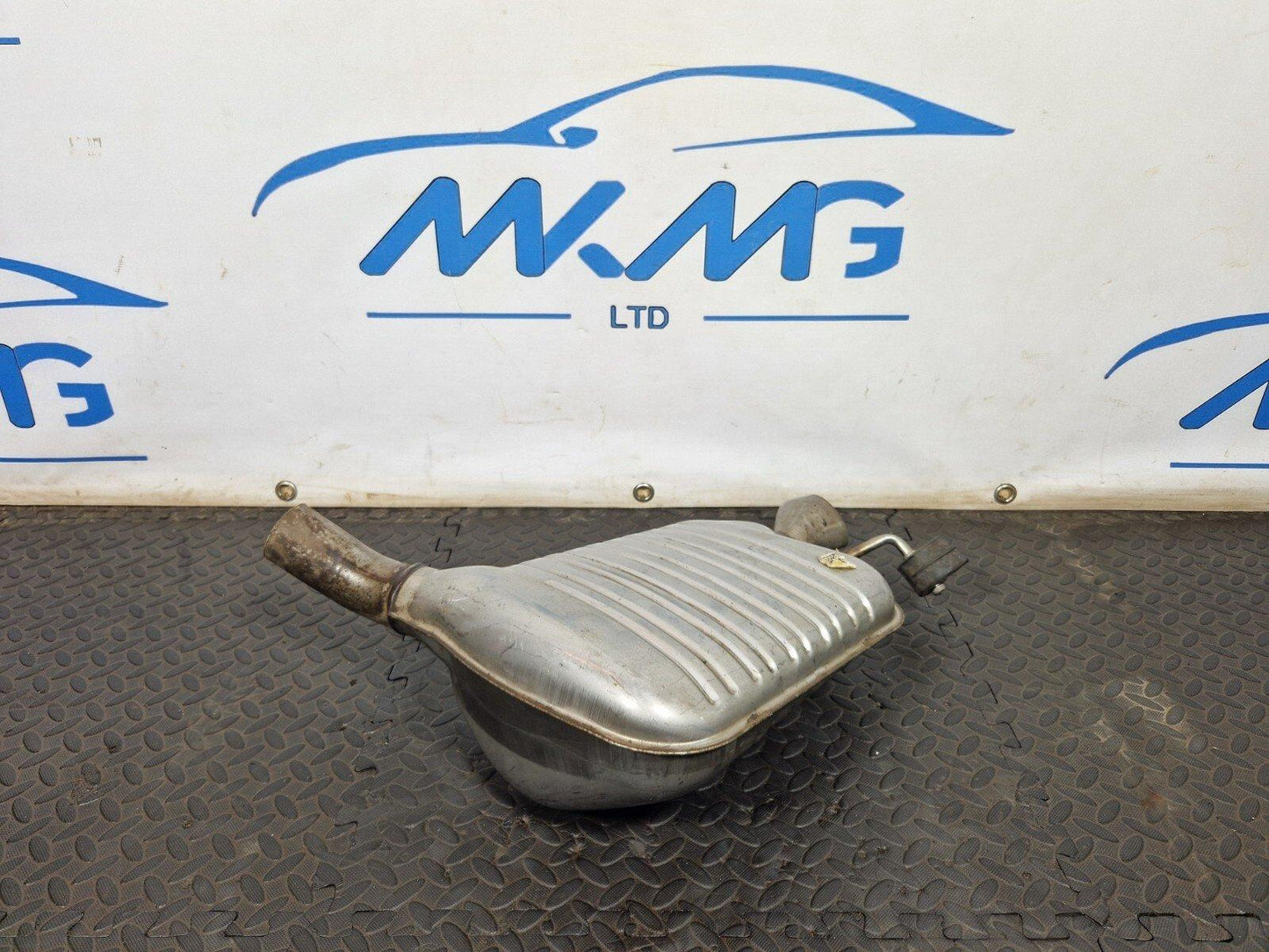 09-16 MERCEDES E Class CLS W212 W218 REAR EXHAUST SILENCER LEFT A2124910200