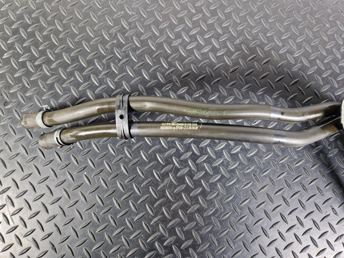 10-15 AUDI Q7 4L REAR HEATING PIPES WITH PLATE 7L0820339A 4L0819884