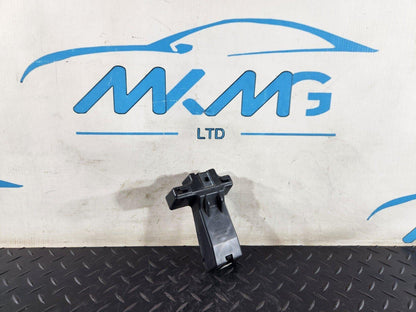 13-23 RANGE ROVER SPORT L494 REAR BUMPER MOUNTING BRACKET DK62-17E800-AA