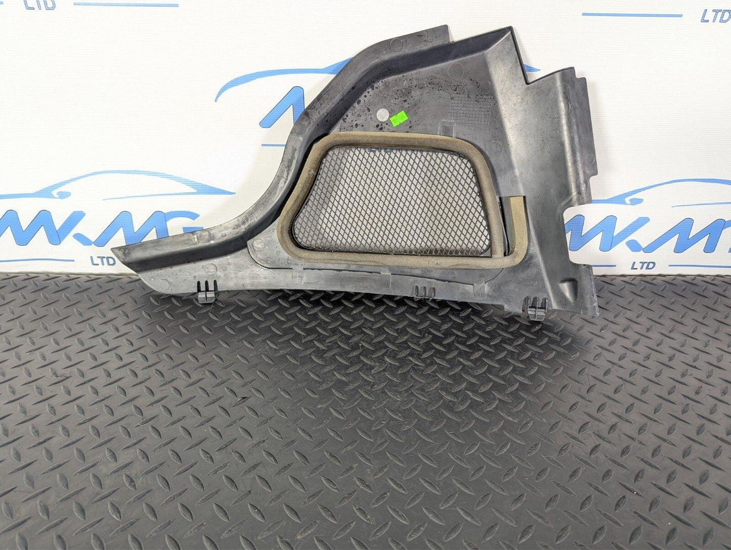 11-19 MERCEDES BENZ ML W166 GENUINE FRONT LEFT N/S AIR INTAKE COVER A1668310198