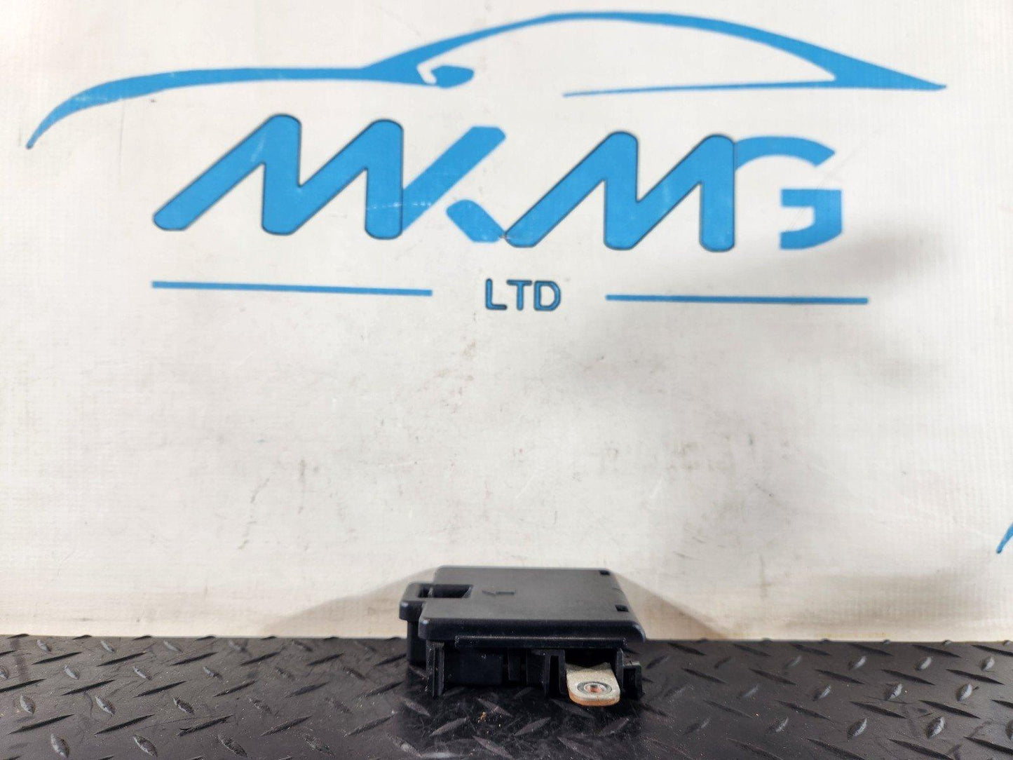 16-20 AUDI Q7 4M GENUINE OEM FUSE BATTERY JUNCTION BOX CONTROL UNIT 4M0941824