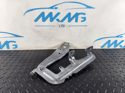 19-ON MERCEDES BENZ B CLASS W247 GENUINE FRONT LEFT BONNET HINGE A2478800128