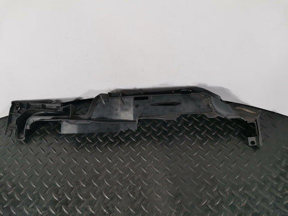 16-19 AUDI A4 B9 SALOON GENUINE RIGHT DRIVER SIDE WING PANEL  SEAL 8W0821170
