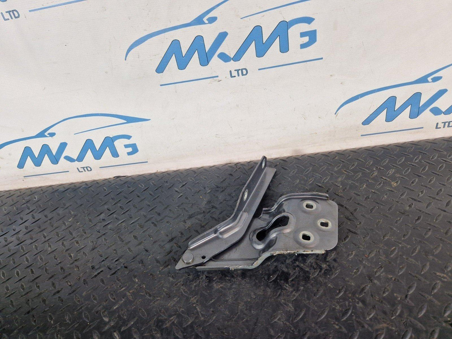 10-18 VW TOUAREG 7P GENUINE FRONT LEFT BONNET HINGE 7P6823301