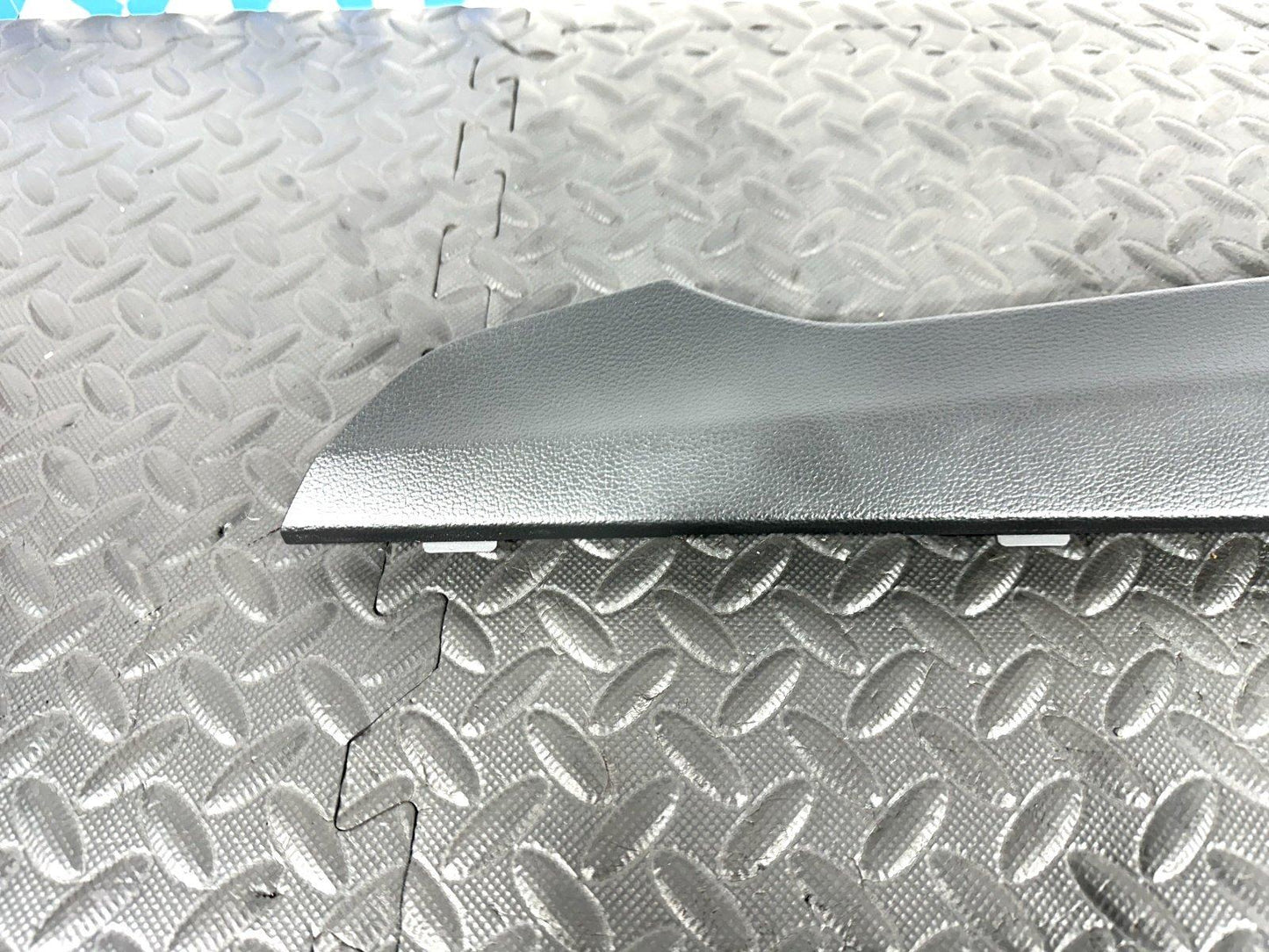 16-19 AUDI A4 B9 AVANT GENUINE LEFT PASSENGER SIDE CENTRE CONSOLE TRIM 8W2863305