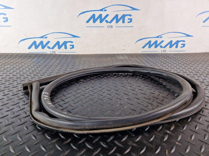 10-18 VW TOUAREG 7P GENUINE ENGINE RUBBER SEAL 7P6823707A