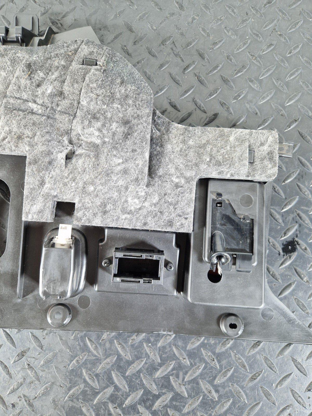11-19 MERCEDES BENZ ML W166 UNDER DASH PANEL TRIM COVER RIGHT SIDE A1666803607