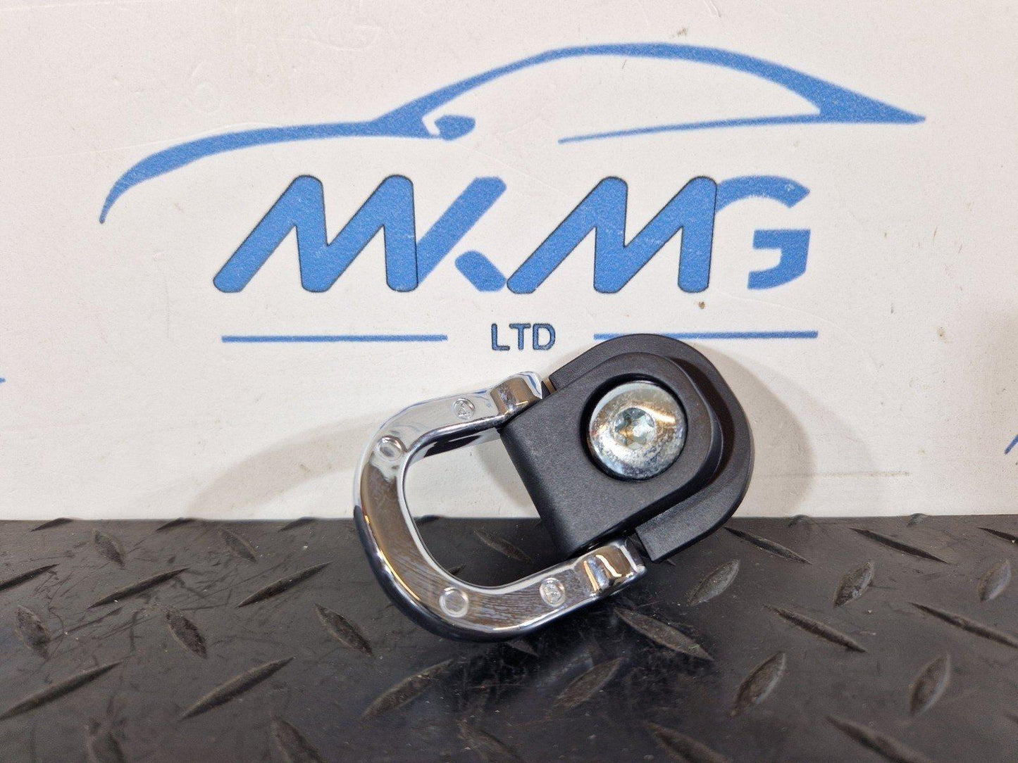 19-ON RANGE ROVER EVOQUE L551 GENUINE TRUNK BOOT TIE DOWN CARGO HOOKS X4
