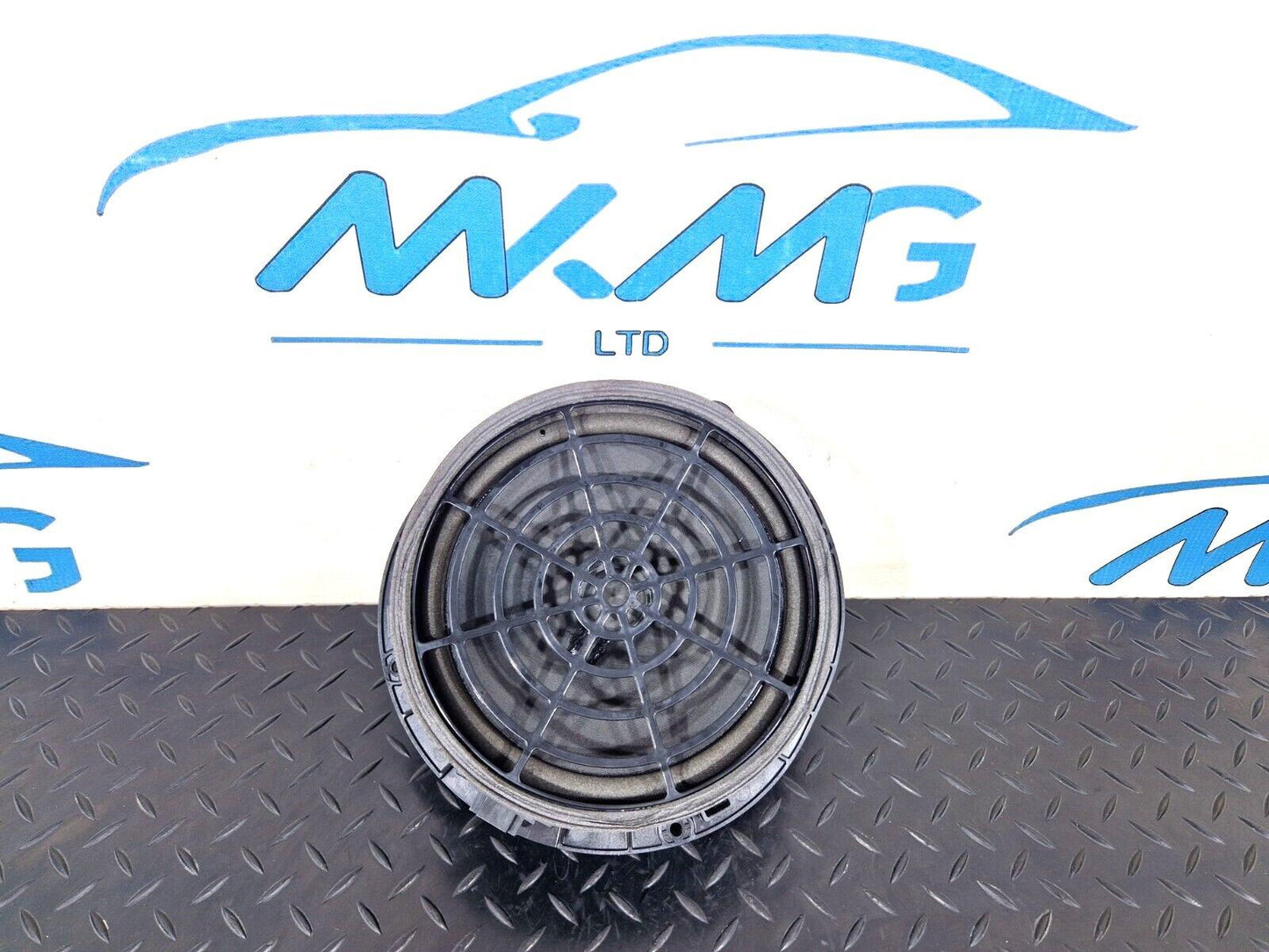 16-19 AUDI A4 B9 S-LINE GENUINE REAR LEFT /RIGHT SIDE DOOR SPEAKER 8W0035411