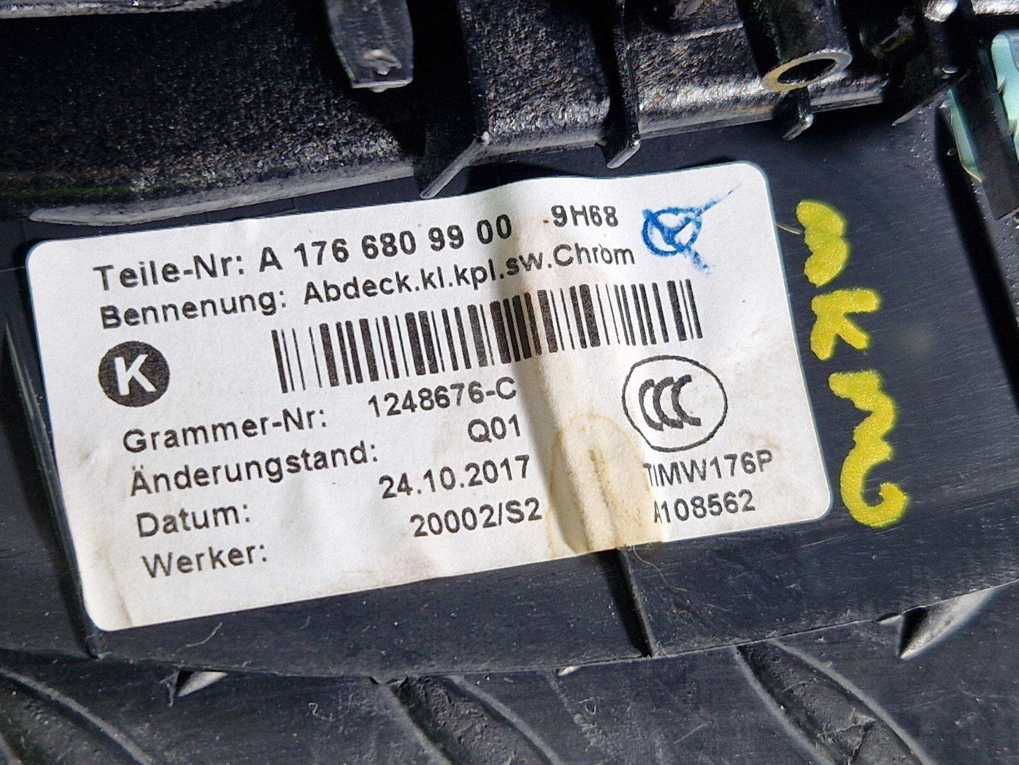 14-19 MERCEDES BENZ GLA X156 OEM GENUINE CENTRE CONSOLE TRIM A1766809900