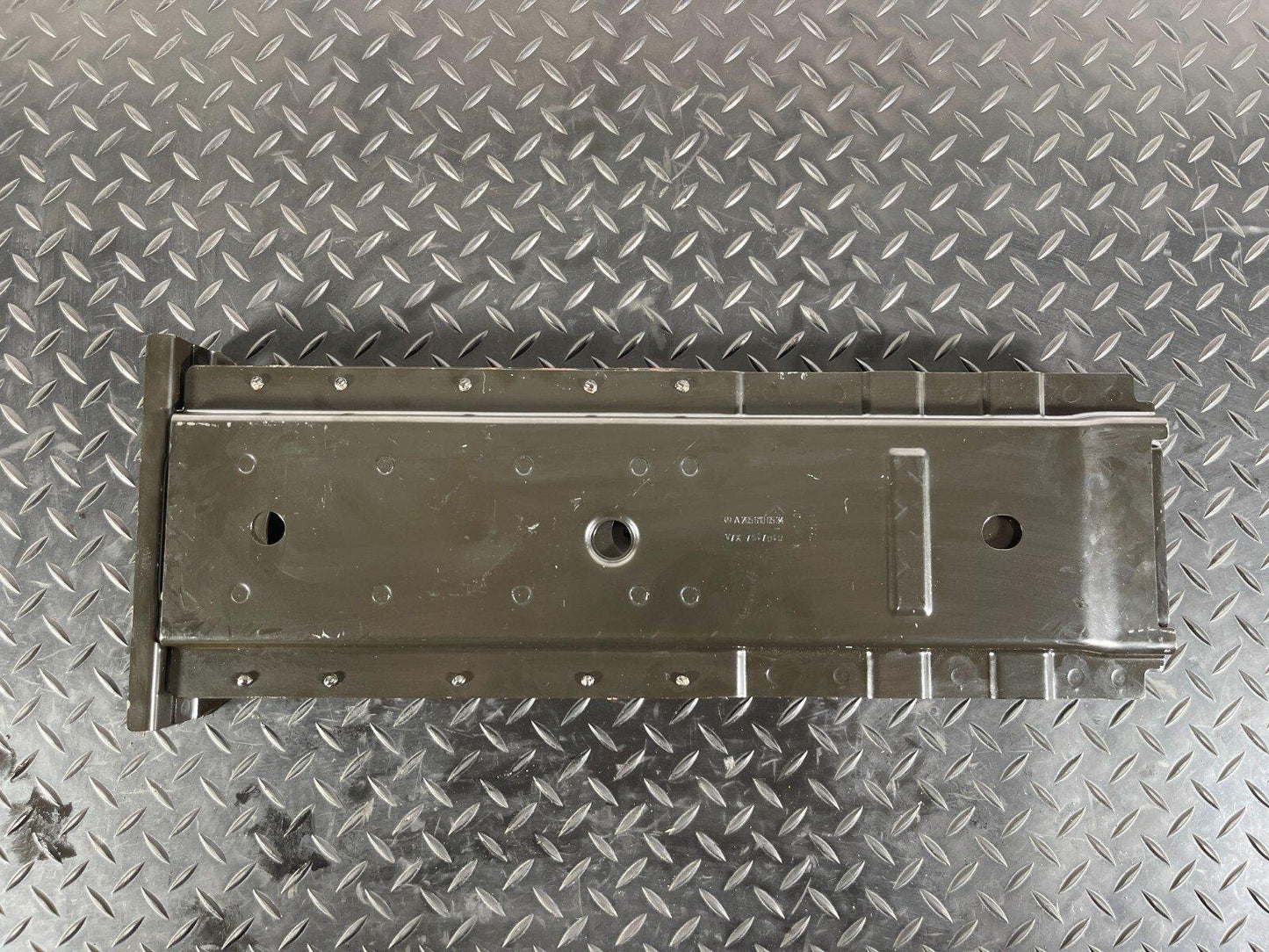 14-21 MERCEDES BENZ C350e W205 GENUINE SUPPORT PROTECTION BRACKET A2056100534