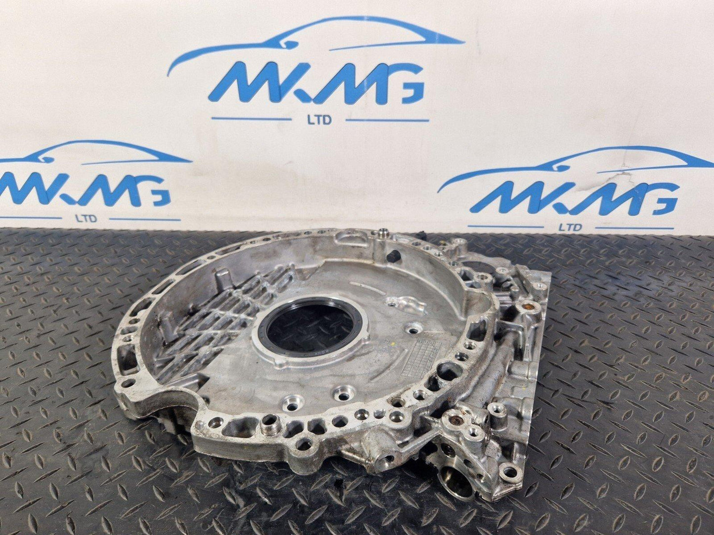 19-ON MERCEDES BENZ B CLASS W247 GENUINE CRANKSHAFT HOUSING COVER A6540101301