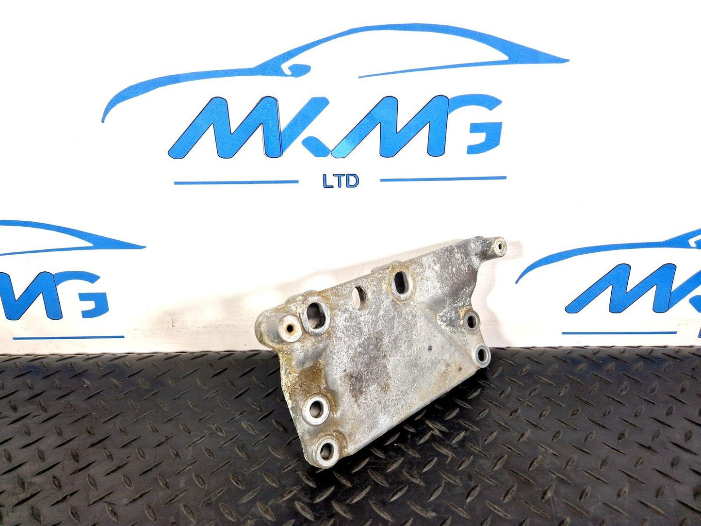 17-20 VW E-GOLF MK7.5 GENUINE LEFT N/S/F ENGINE MOUNT BARCKET 5QE199587A