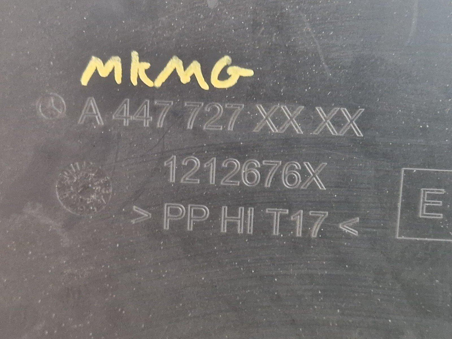14-23 MERCEDES VITO W447 GENUINE FRONT RIGHT DOOR CARD PANEL A4477271878